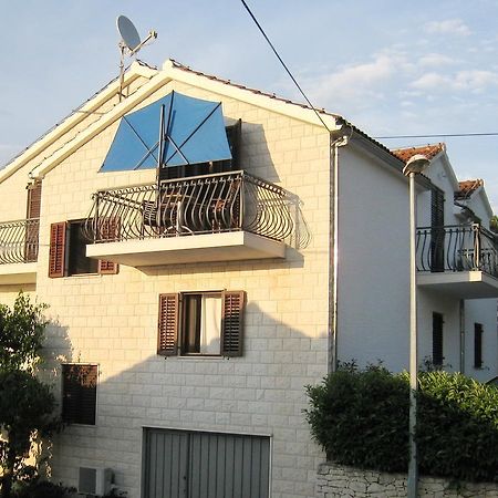 Apartments Raic Supetar Exteriér fotografie